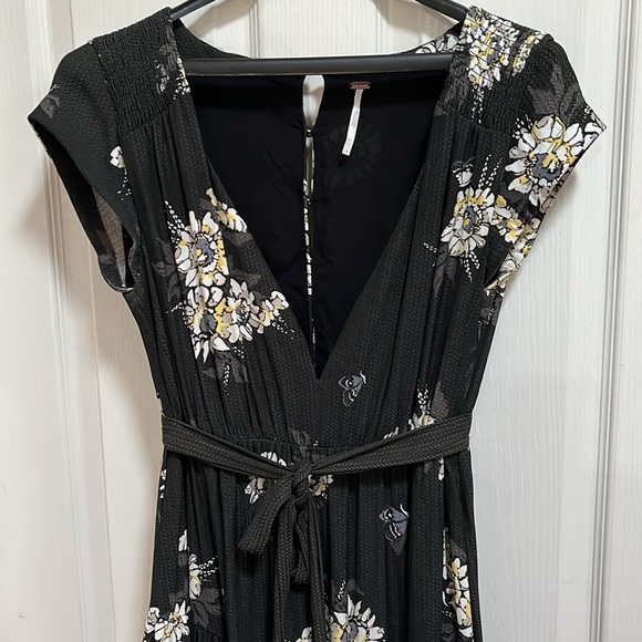 Free People All I Got Midi Maxi Dress Tiered Deep V Floral Boho Sz 0 - Picture 6 of 16